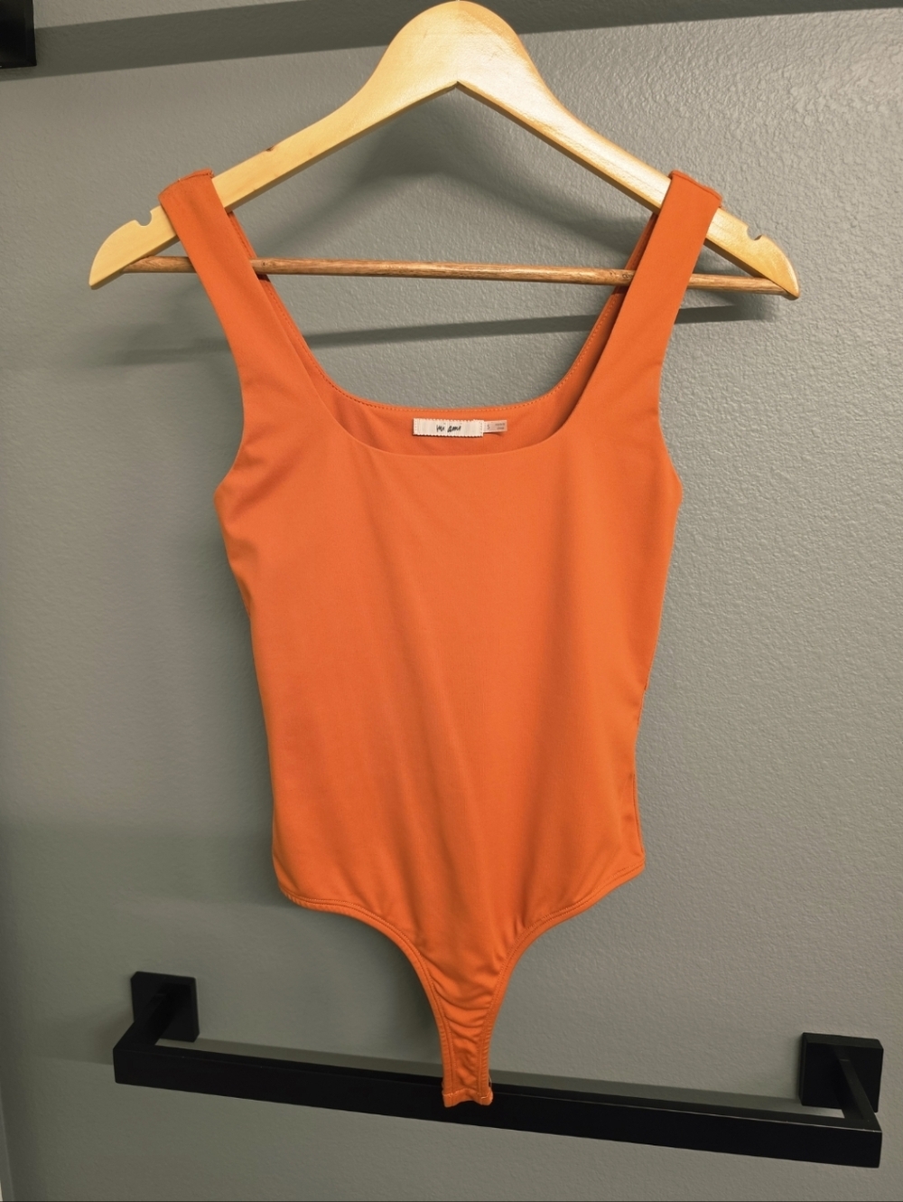 FRANCESCA'S Mi Ami Fresh Bright Vibrant Tangerine Orange Double-Lined Bodysuit